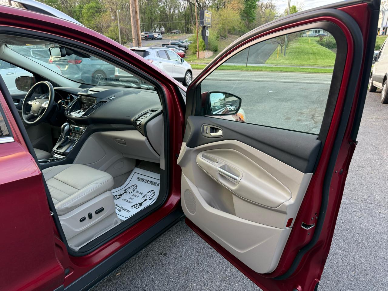 Ford Escape FWD 4dr Titanium 2015