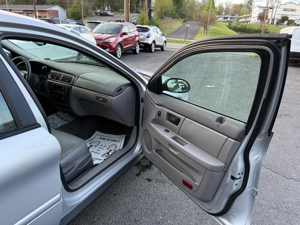 Ford Taurus 4dr Sdn SES 2004