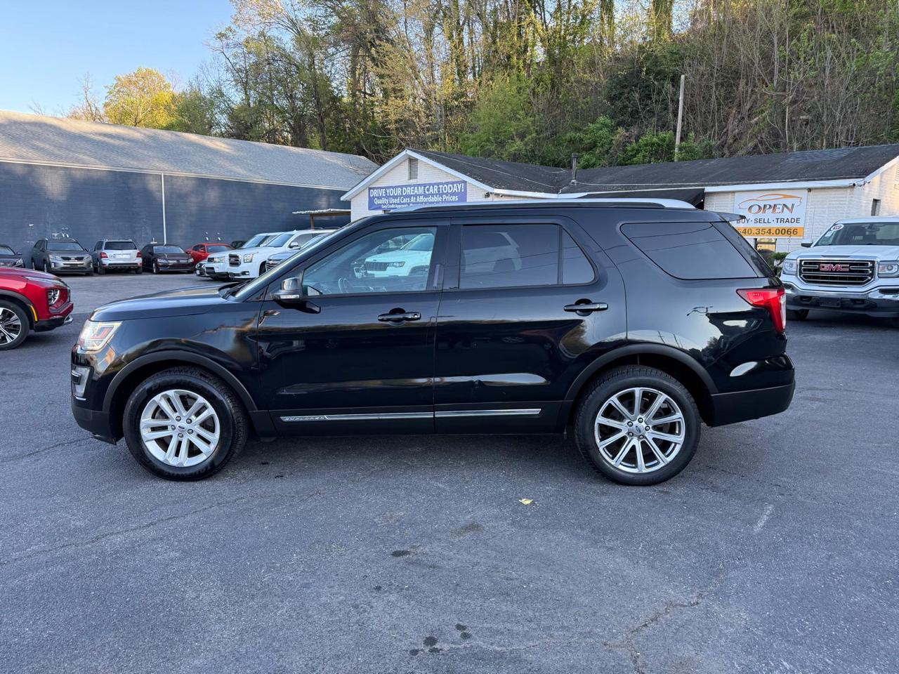 Ford Explorer XLT FWD 2017