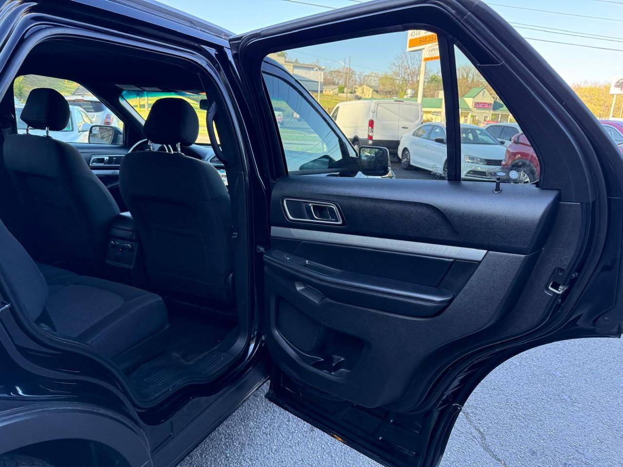 Ford Explorer XLT FWD 2017