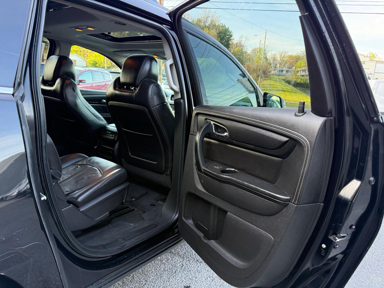 Chevrolet Traverse AWD 4dr LT w/2LT 2017