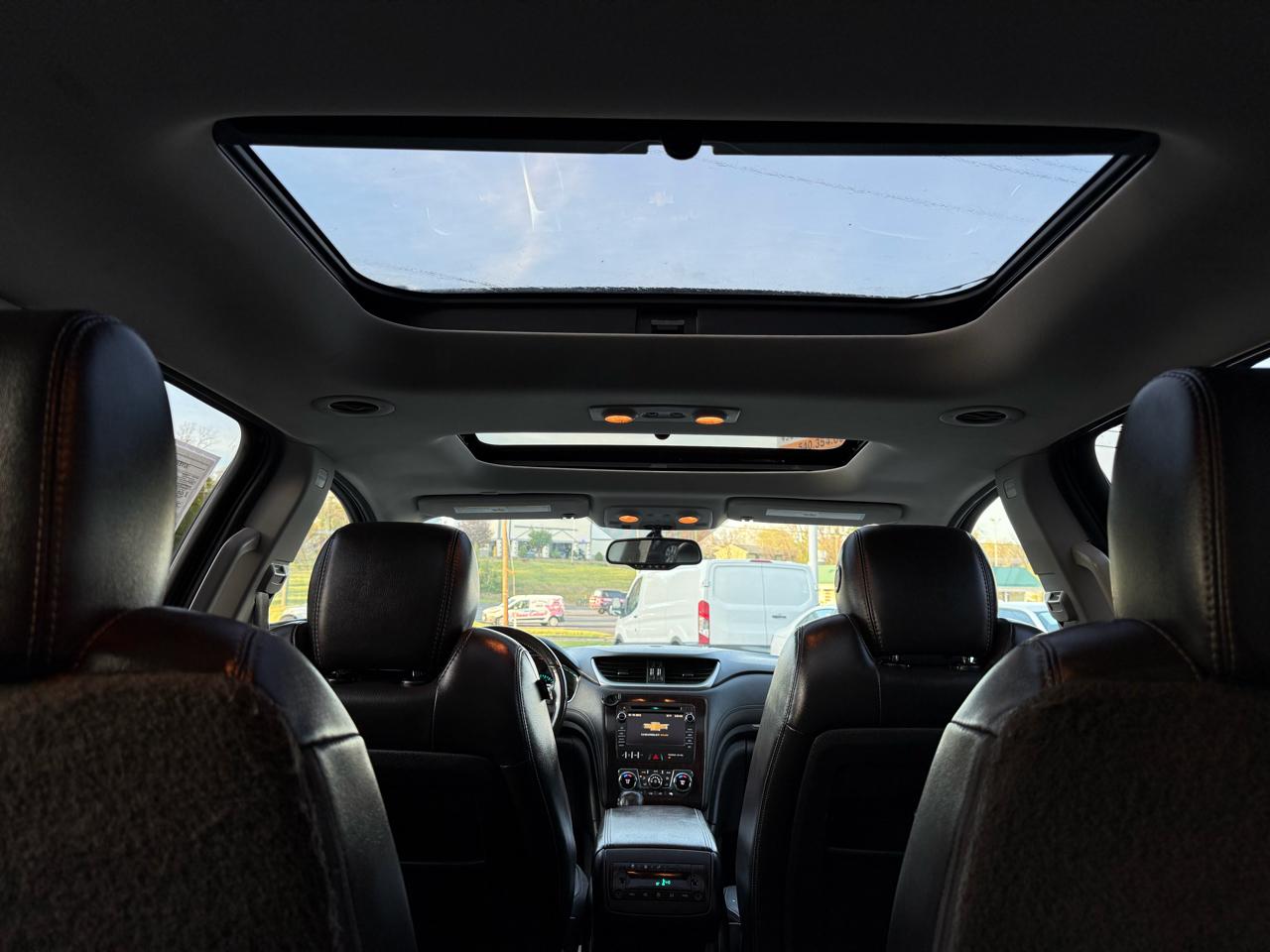 Chevrolet Traverse AWD 4dr LT w/2LT 2017