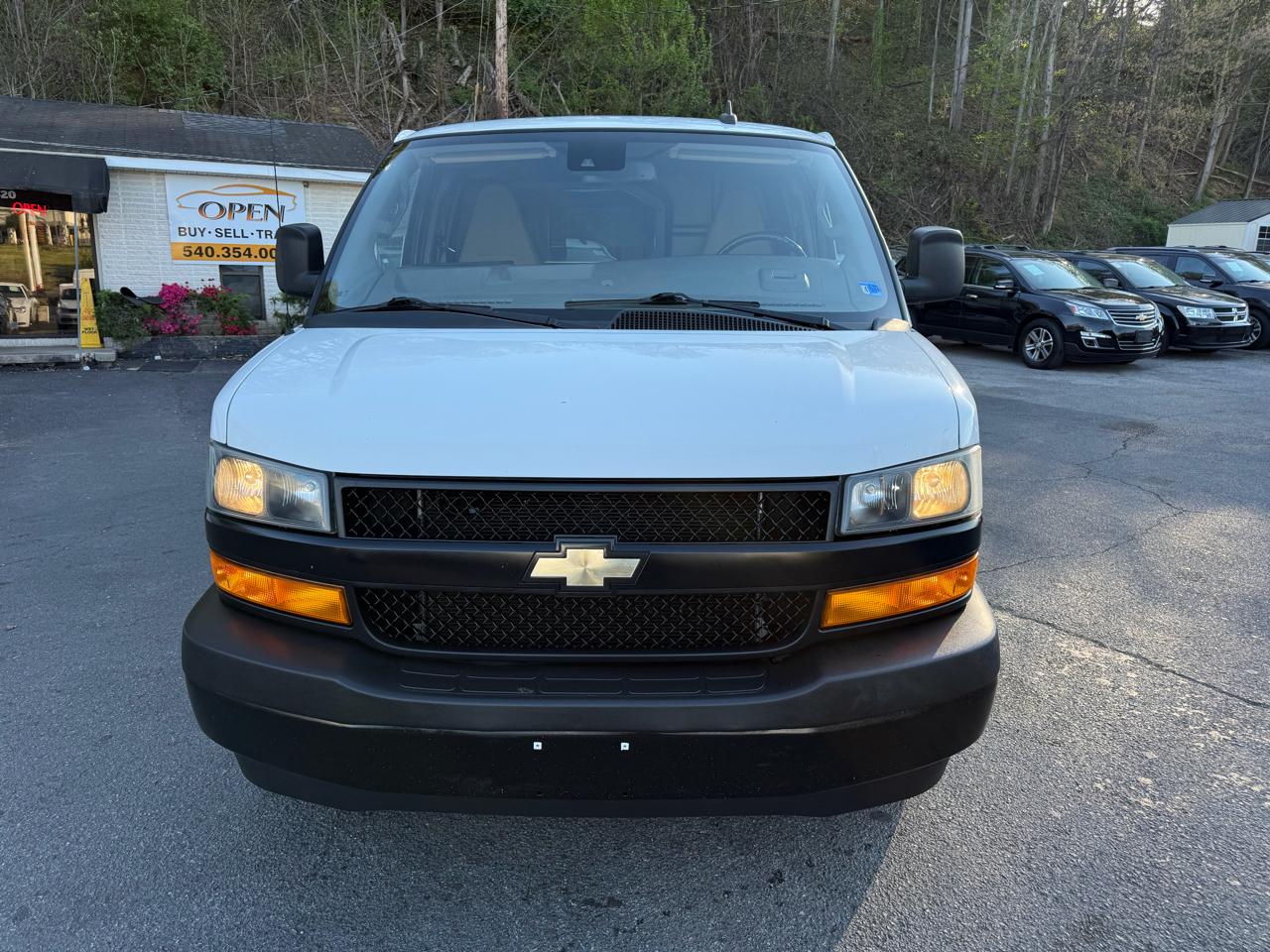 Chevrolet Express Cargo Van RWD 2500 135" 2019