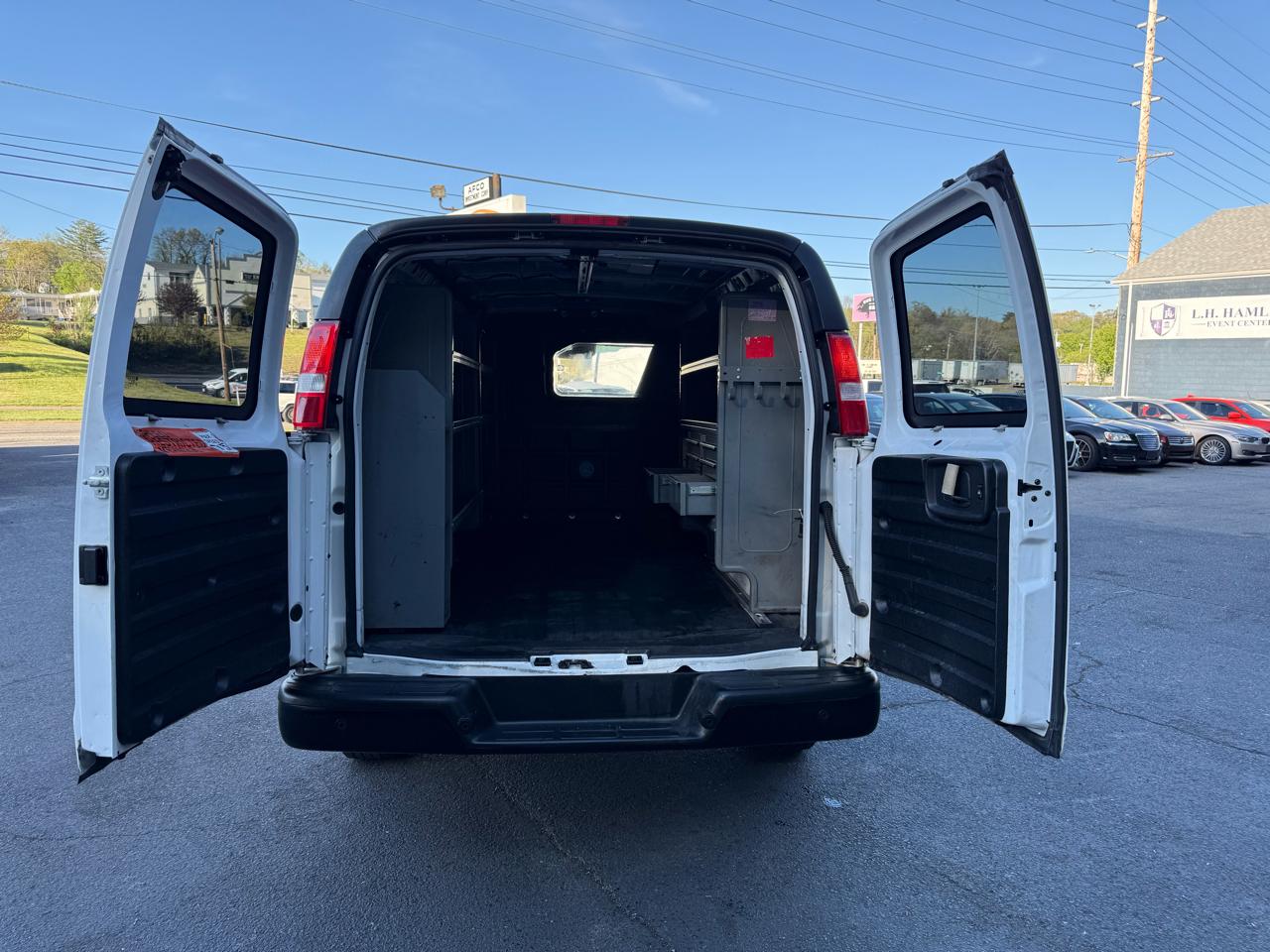 Chevrolet Express Cargo Van RWD 2500 135" 2019