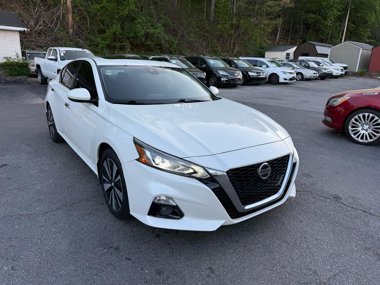 Nissan Altima 2.5 SV Sedan 2019