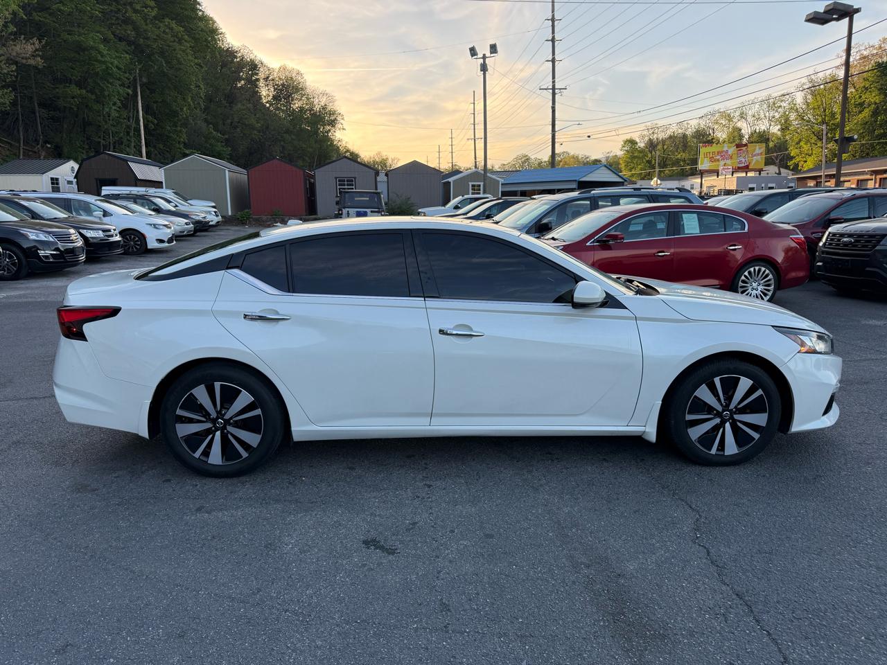 Nissan Altima 2.5 SV Sedan 2019