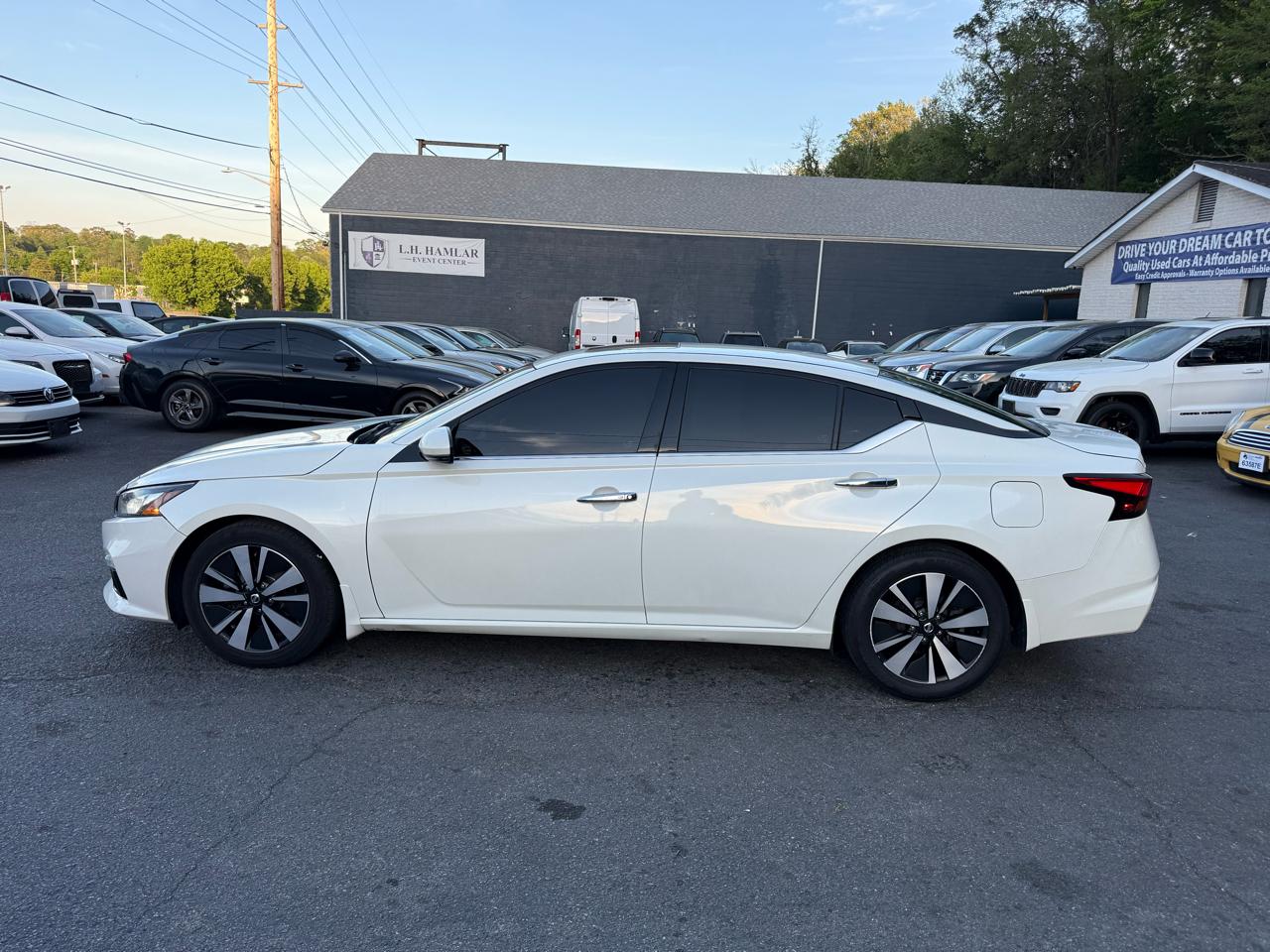 Nissan Altima 2.5 SV Sedan 2019