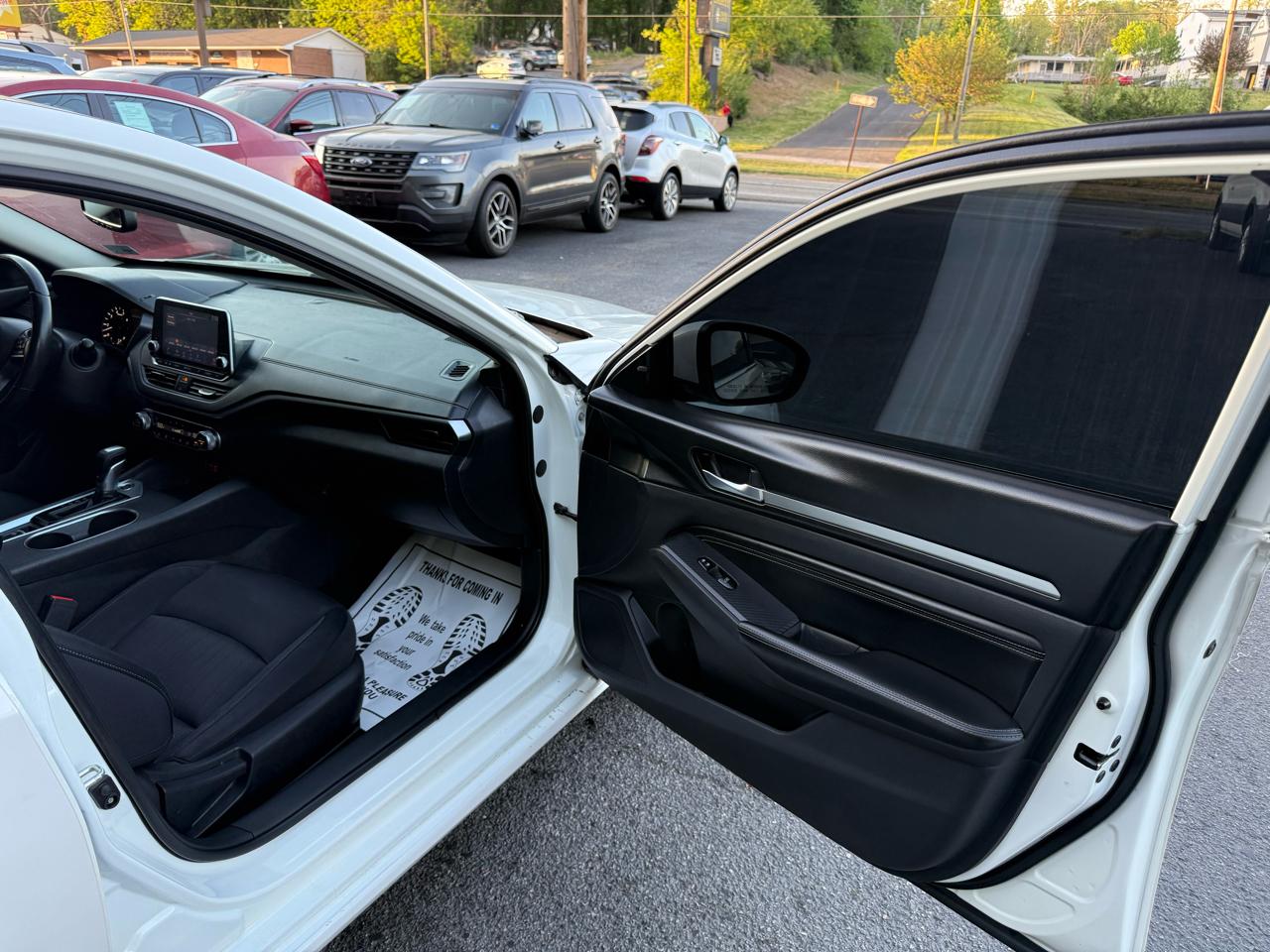 Nissan Altima 2.5 SV Sedan 2019