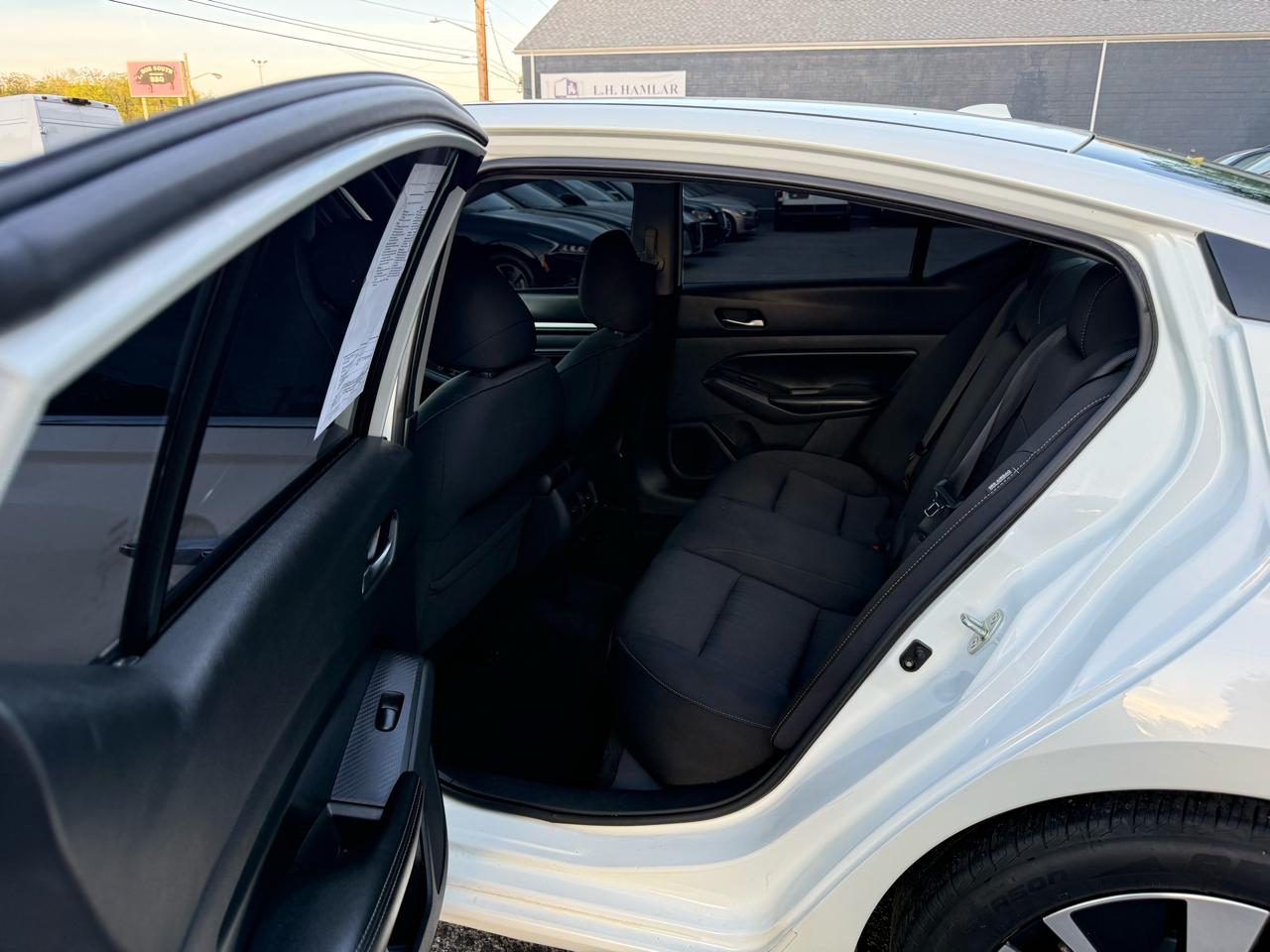 Nissan Altima 2.5 SV Sedan 2019