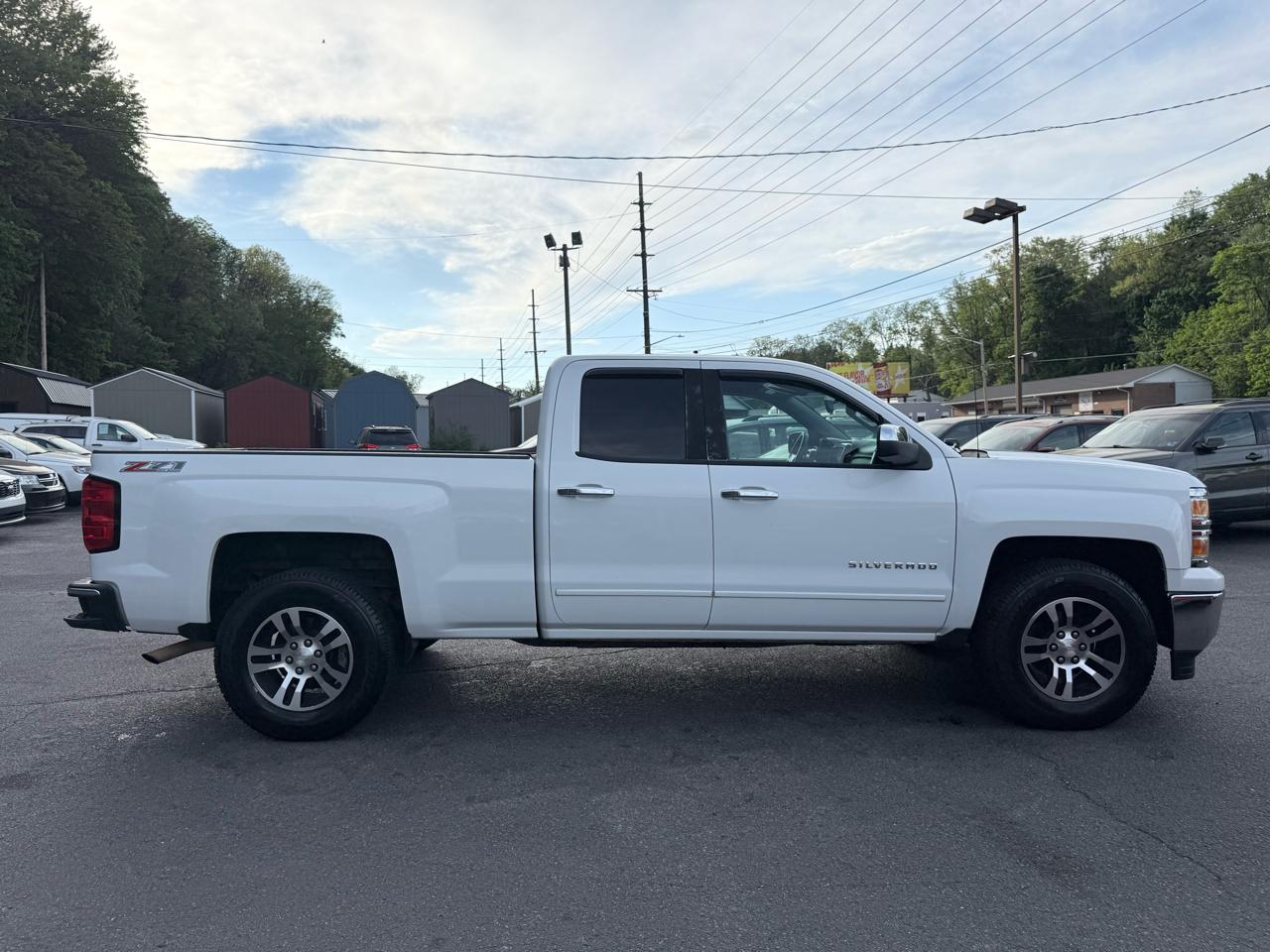 Chevrolet Silverado 1500 4WD Double Cab 143.5" LT w/2LT 2015
