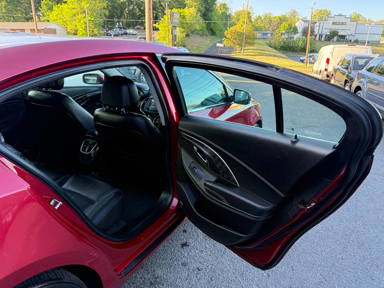 Buick LaCrosse 4dr Sdn Premium II FWD 2014