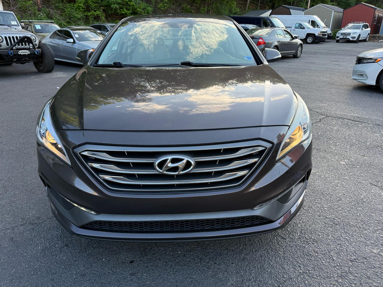 Hyundai Sonata 4dr Sdn 2.4L Sport PZEV 2015
