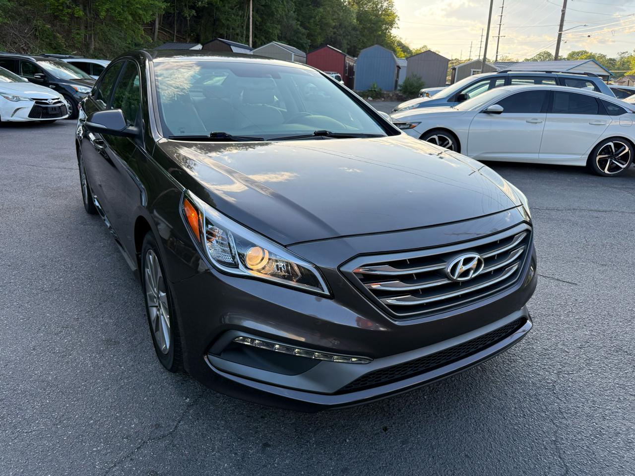 Hyundai Sonata 4dr Sdn 2.4L Sport PZEV 2015
