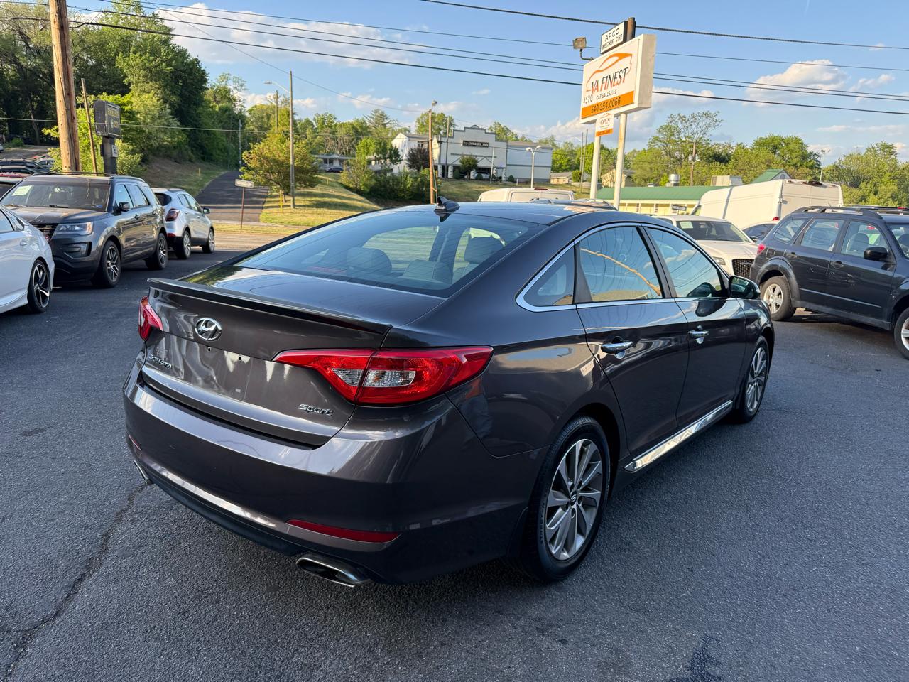 Hyundai Sonata 4dr Sdn 2.4L Sport PZEV 2015