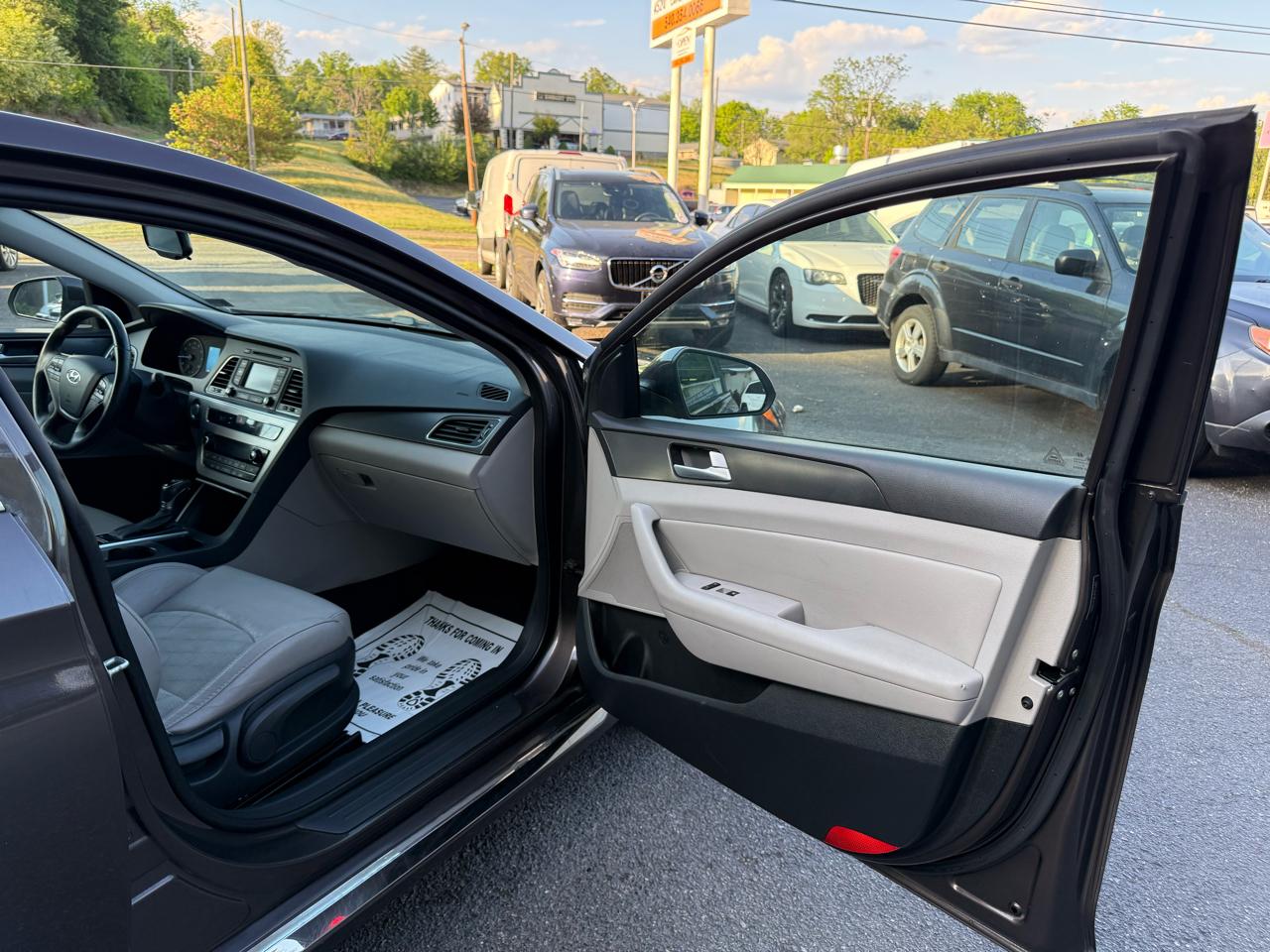 Hyundai Sonata 4dr Sdn 2.4L Sport PZEV 2015