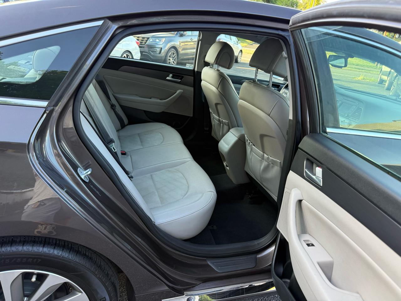 Hyundai Sonata 4dr Sdn 2.4L Sport PZEV 2015