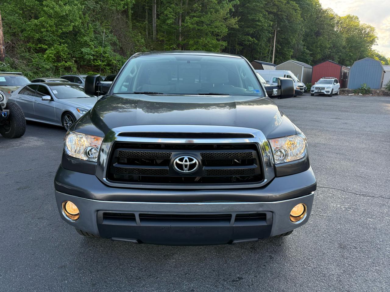 Toyota Tundra 2WD Truck Double Cab 4.6L V8 6-Spd AT (Natl) 2012