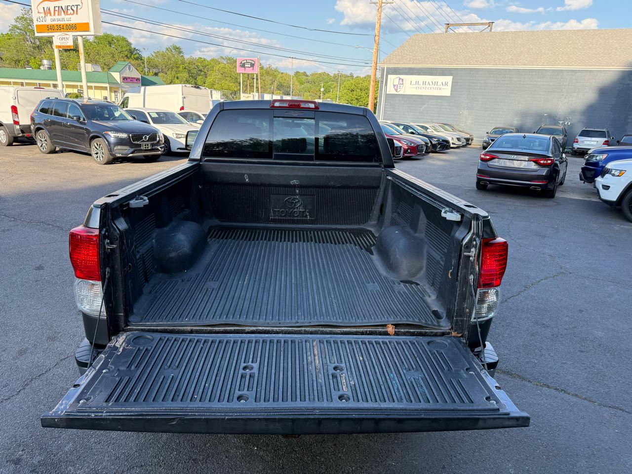 Toyota Tundra 2WD Truck Double Cab 4.6L V8 6-Spd AT (Natl) 2012