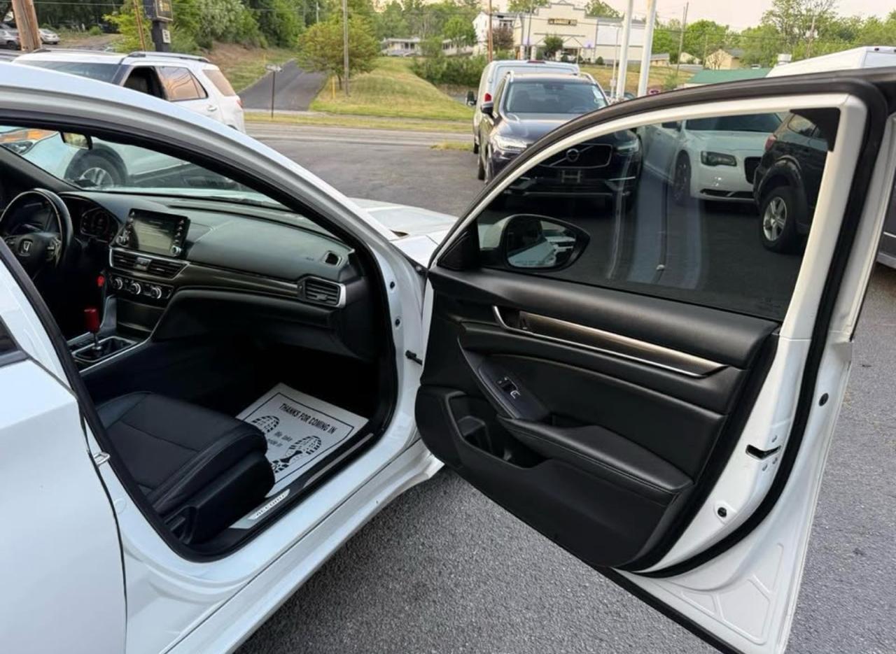 Honda Accord Sedan Sport 2.0T Manual 2019