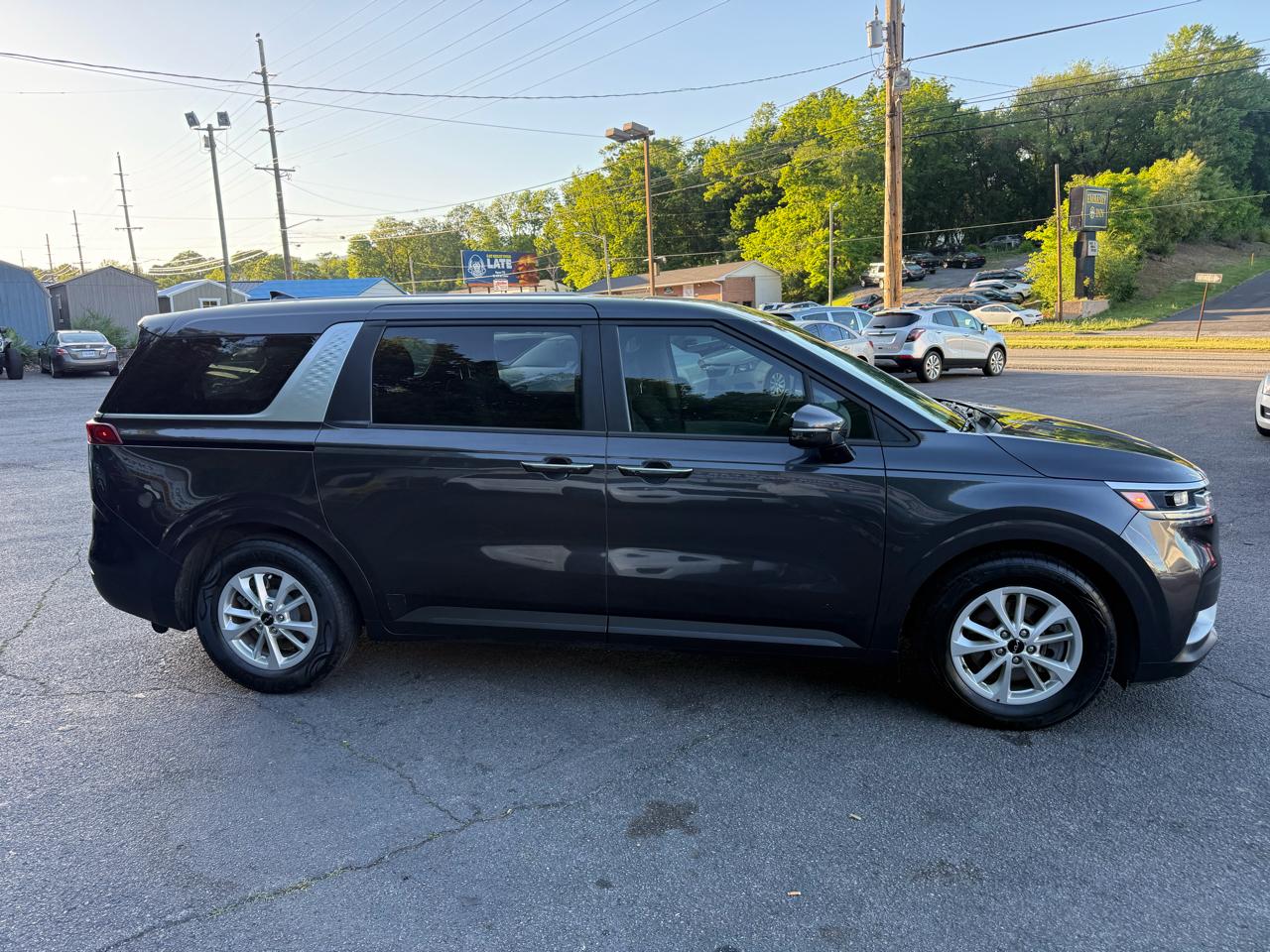 Kia Carnival LX FWD 2022