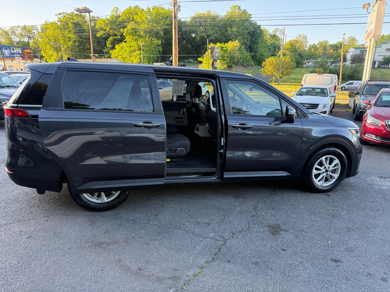 Kia Carnival LX FWD 2022