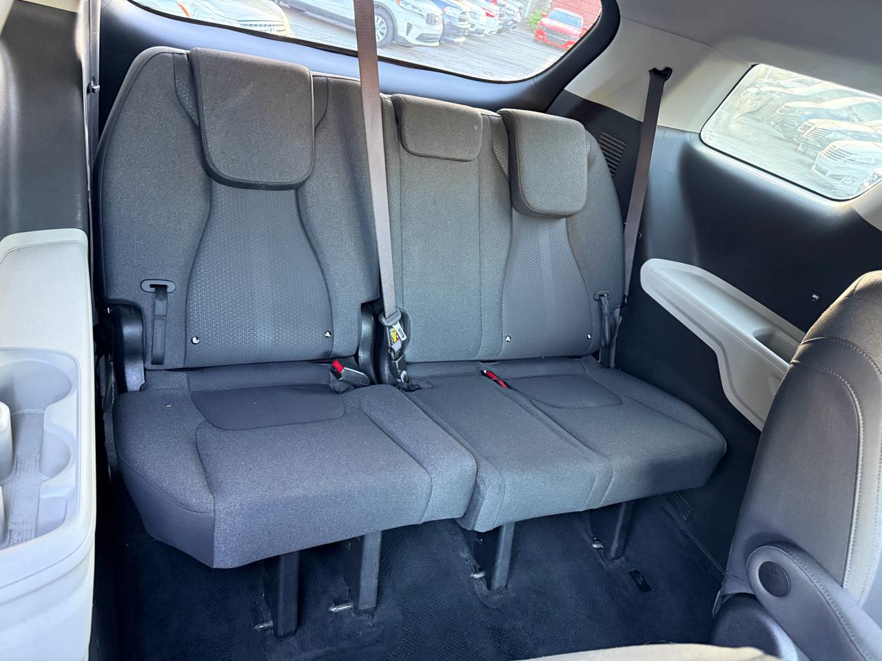 Kia Carnival LX FWD 2022
