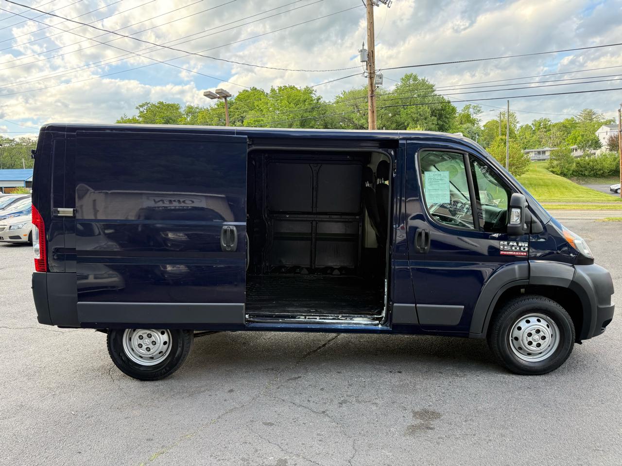 RAM ProMaster Cargo Van 1500 Low Roof 136" WB 2018