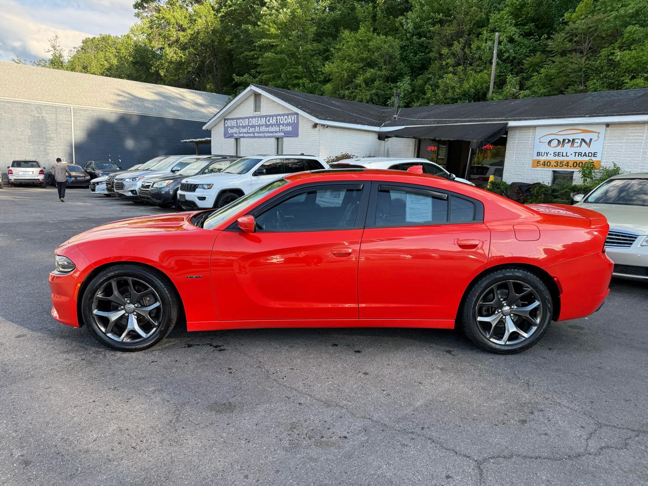 Dodge Charger 4dr Sdn R/T RWD 2016