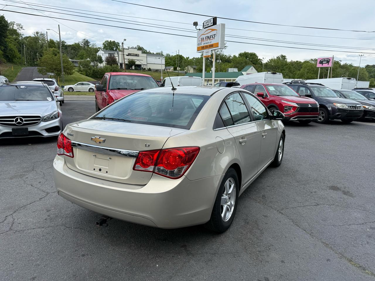 Chevrolet Cruze 4dr Sdn LT w/1FL 2012