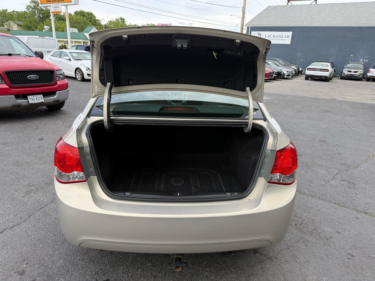 Chevrolet Cruze 4dr Sdn LT w/1FL 2012