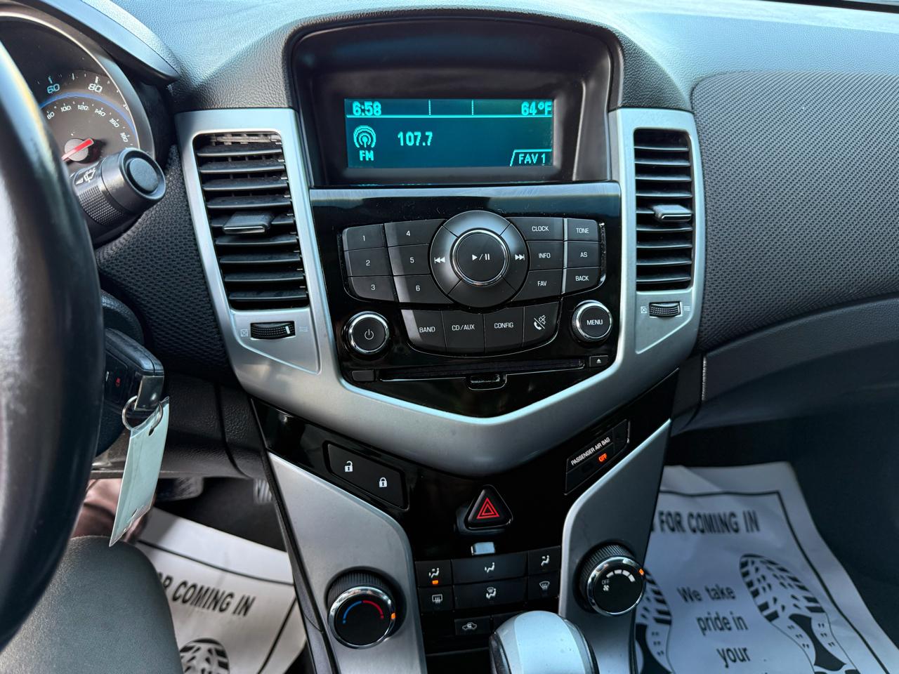 Chevrolet Cruze 4dr Sdn LT w/1LT 2011