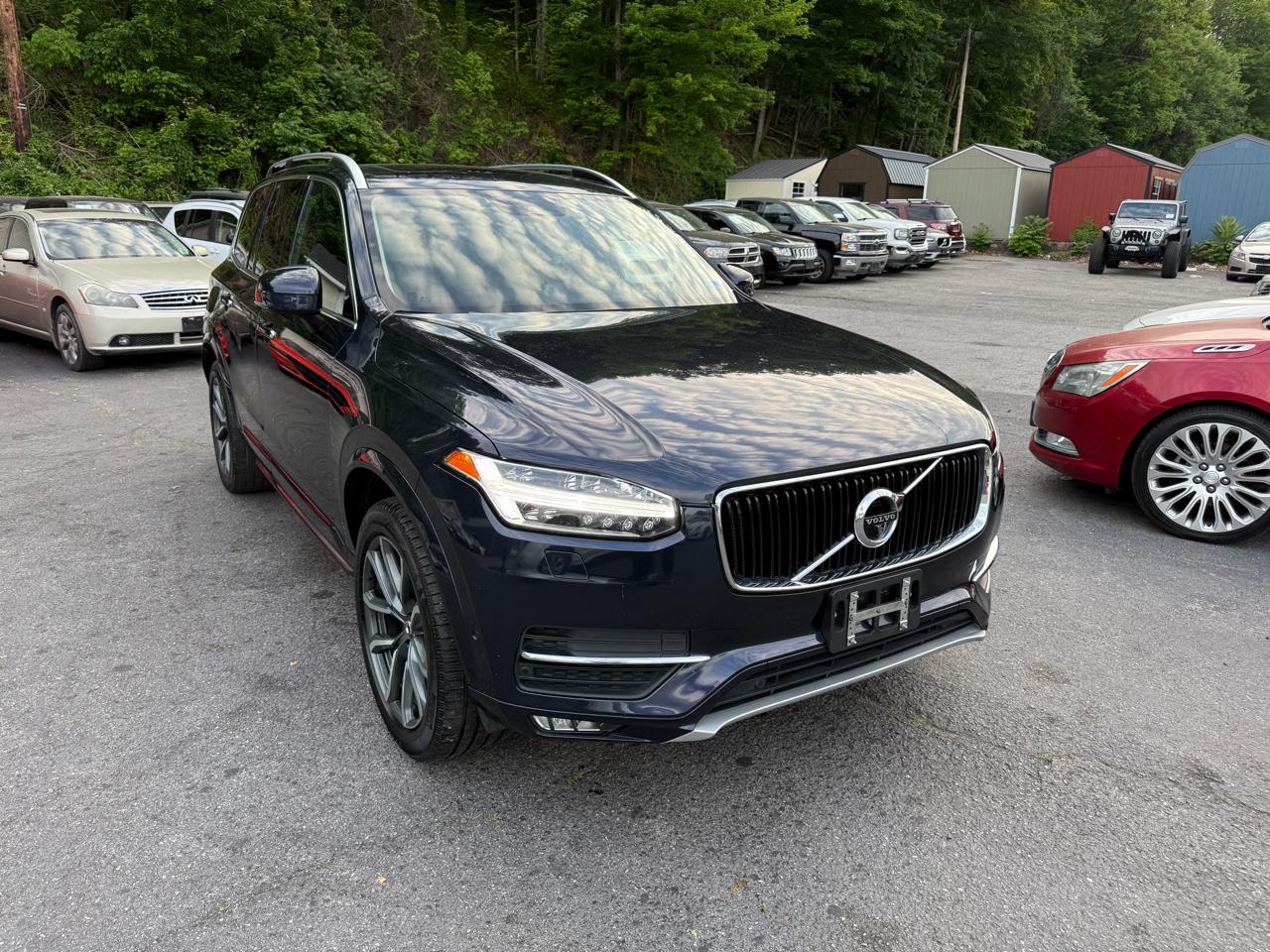 Volvo XC90 T6 AWD 7-Passenger Momentum 2017