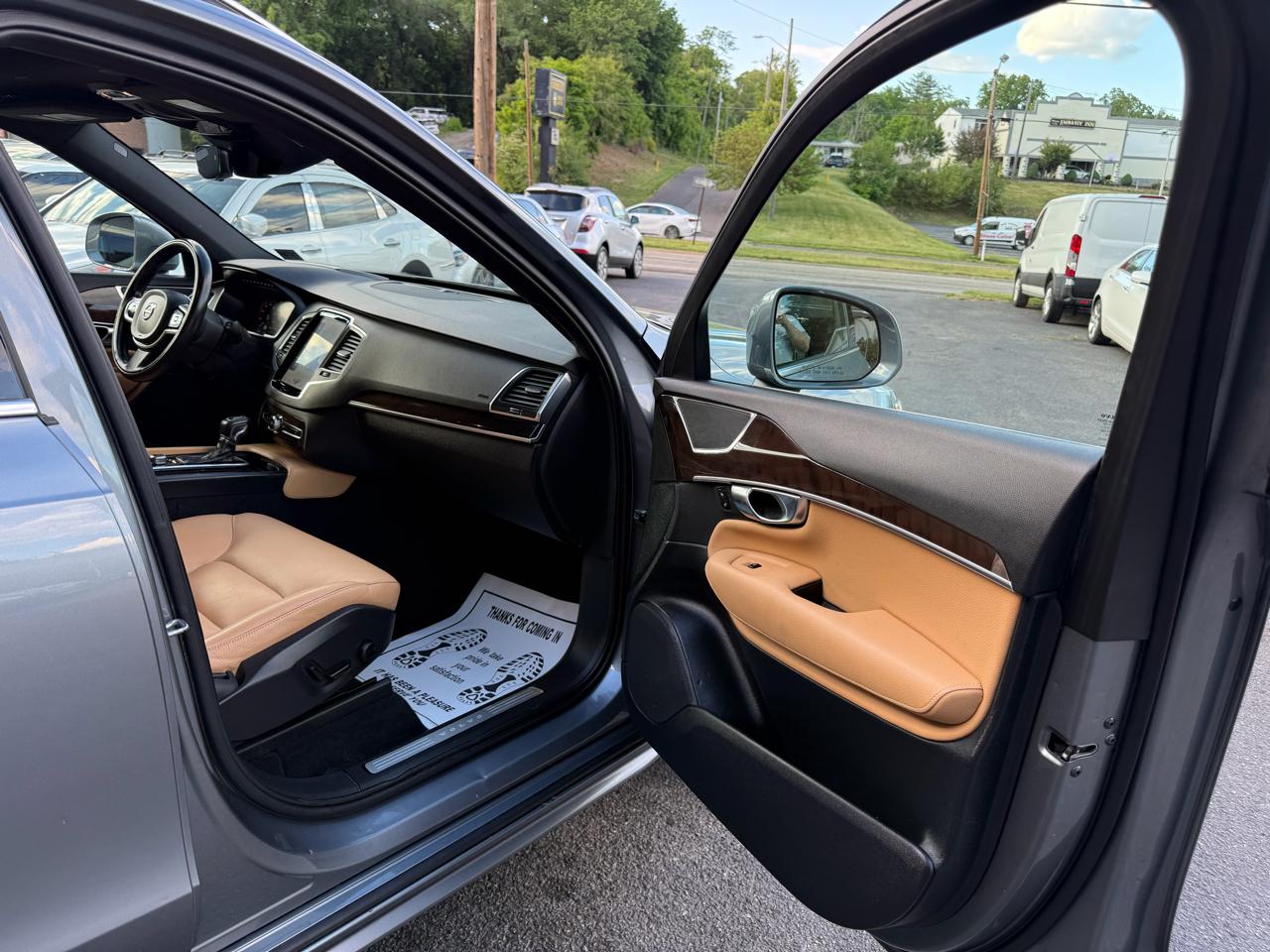 Volvo XC90 T6 AWD Momentum 2019