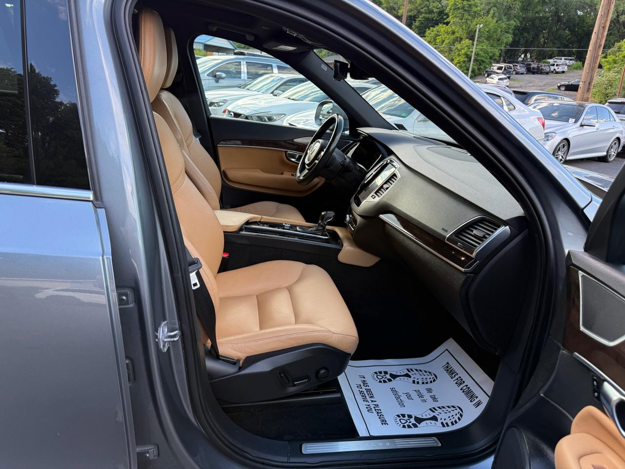 Volvo XC90 T6 AWD Momentum 2019