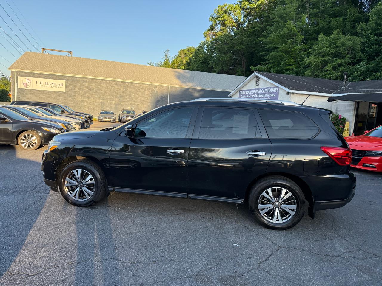 Nissan Pathfinder FWD SV 2017