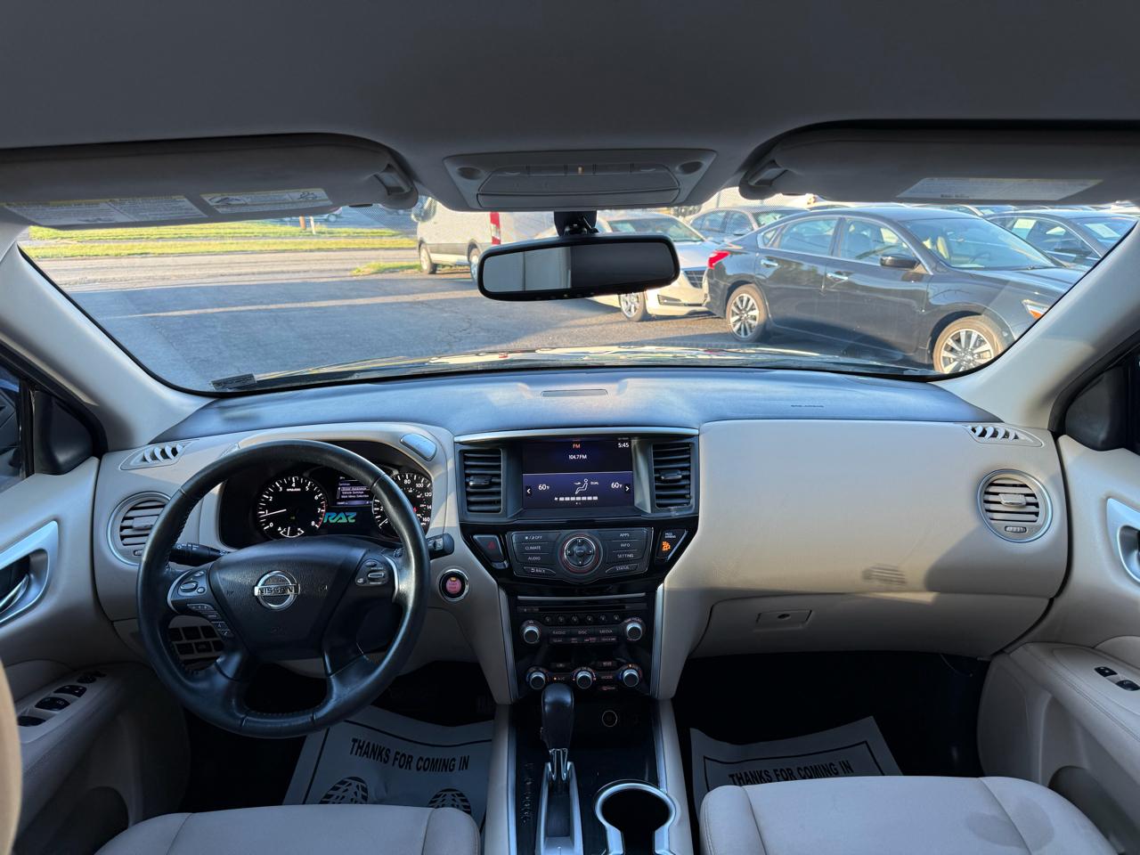 Nissan Pathfinder FWD SV 2017