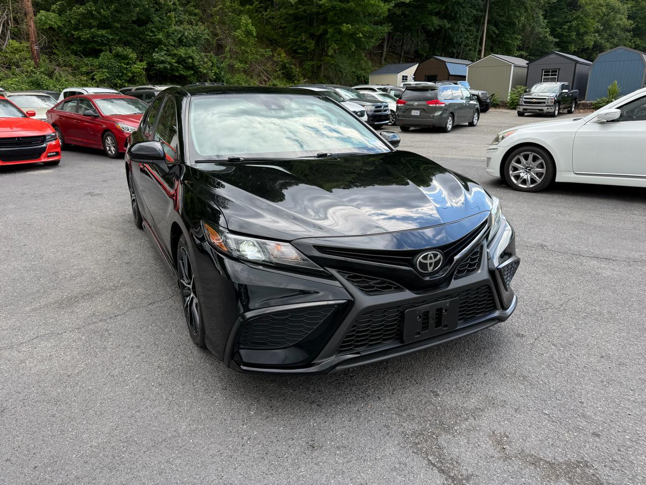 Toyota Camry SE Auto (Natl) 2021
