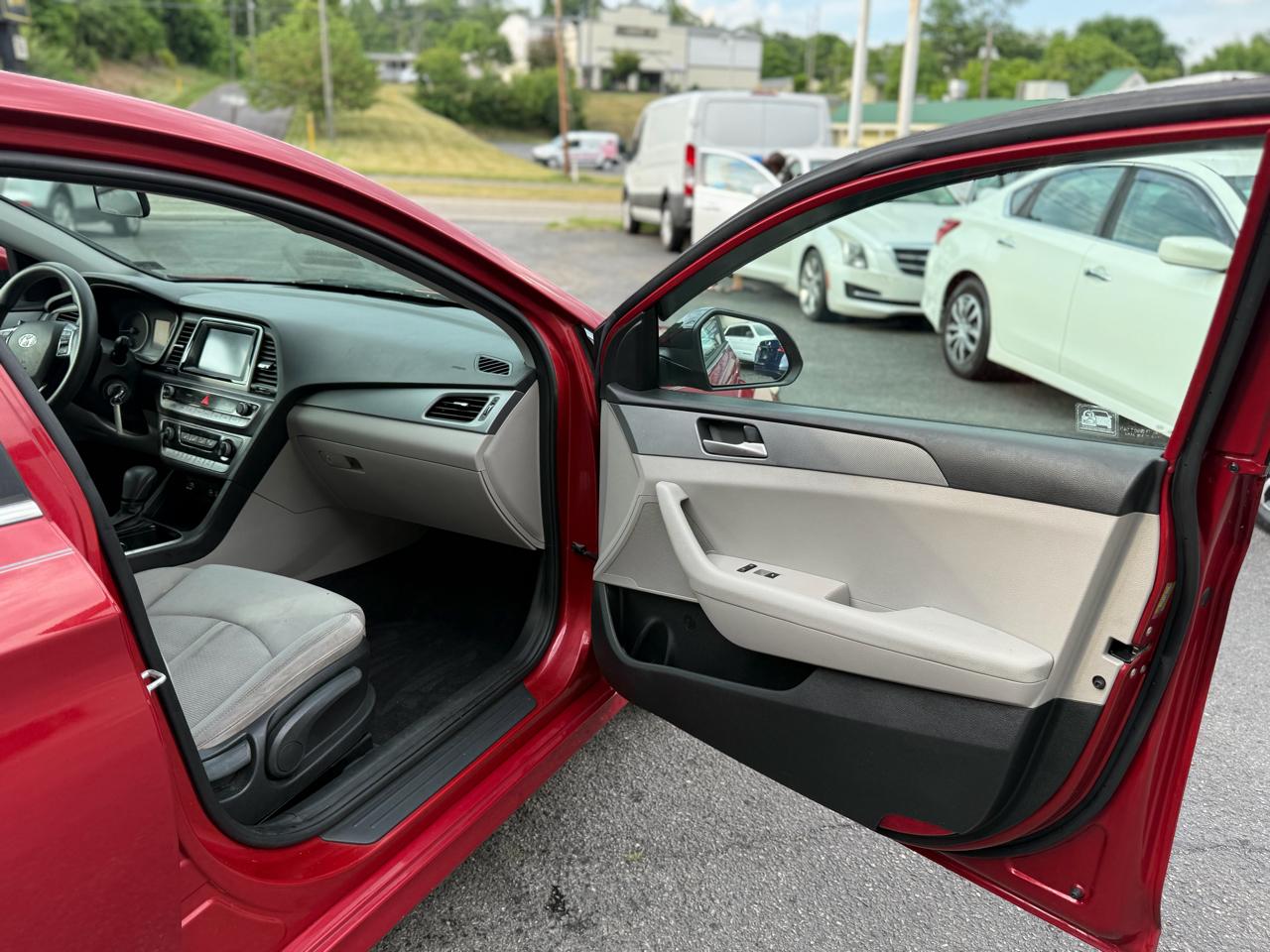 Hyundai Sonata SE 2.4L SULEV 2018