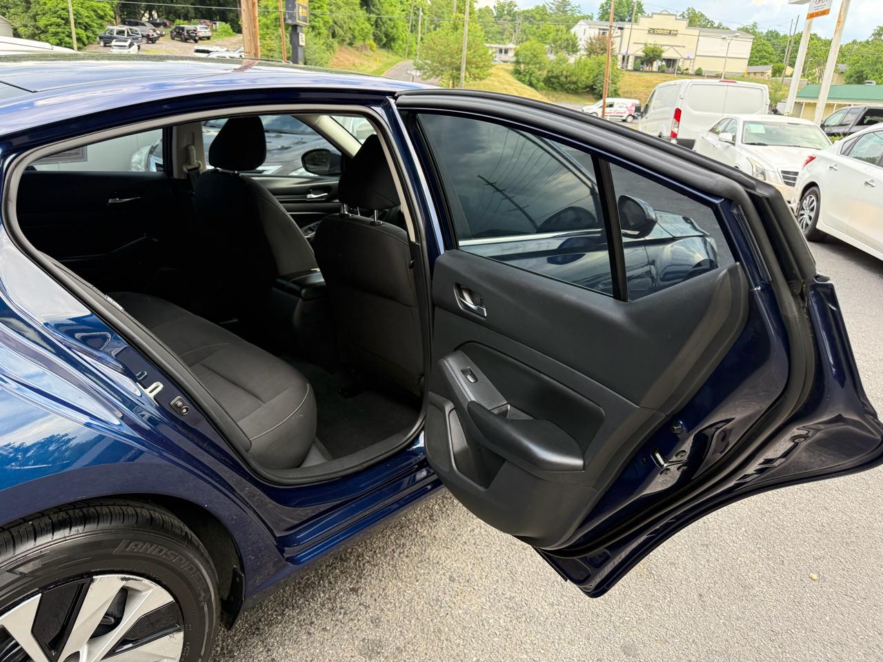 Nissan Altima 2.5 S Sedan 2021