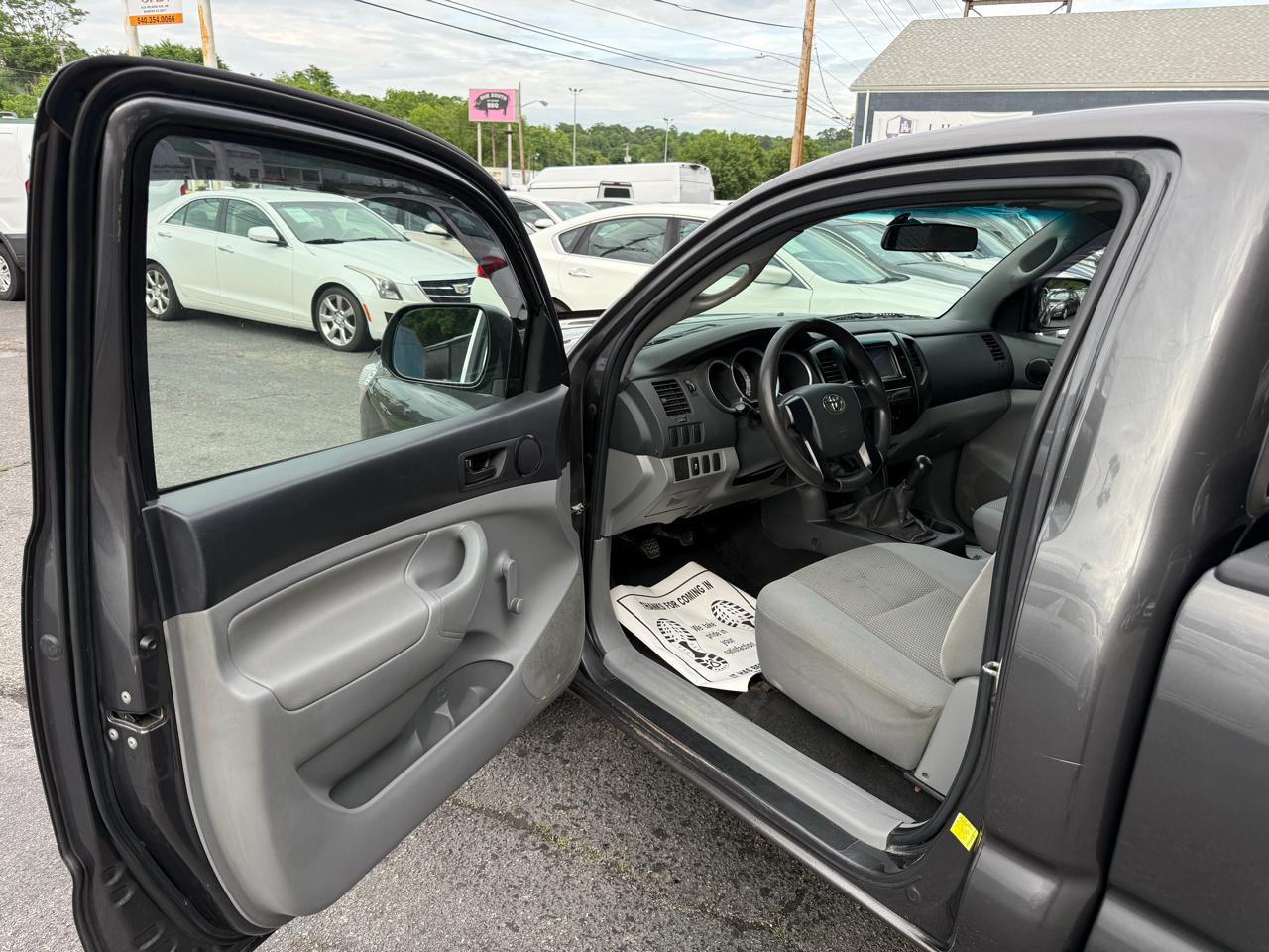 Toyota Tacoma 2WD Reg Cab I4 MT (Natl) 2012