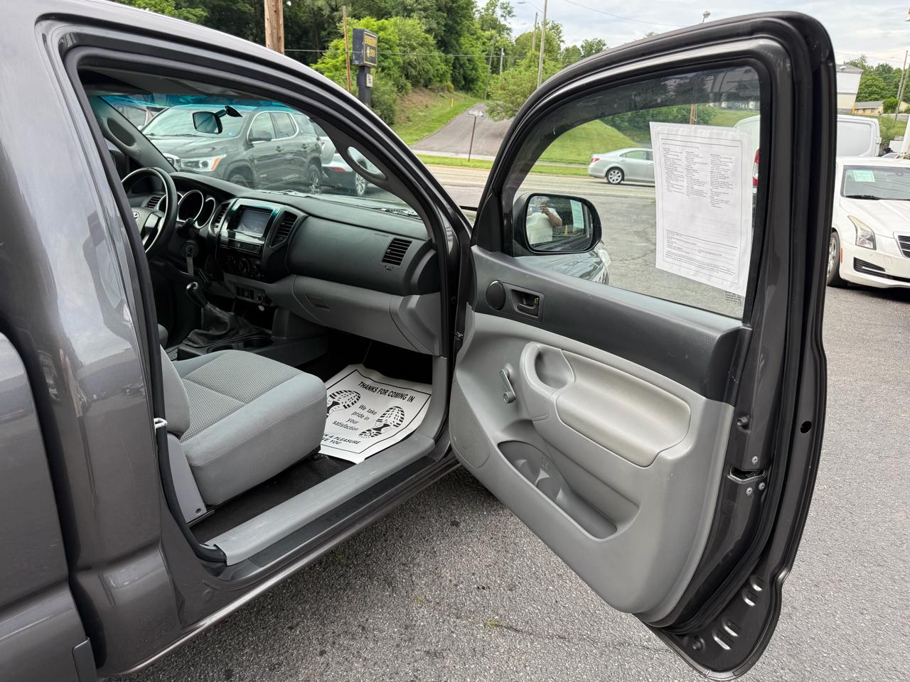 Toyota Tacoma 2WD Reg Cab I4 MT (Natl) 2012