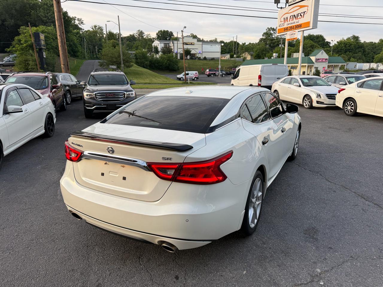 Nissan Maxima 4dr Sdn 3.5 SR 2016