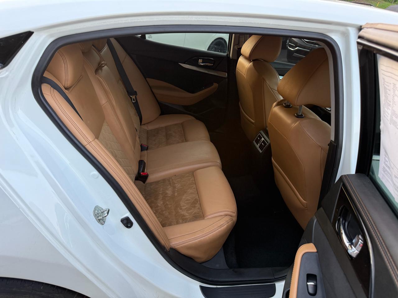 Nissan Maxima 4dr Sdn 3.5 SR 2016