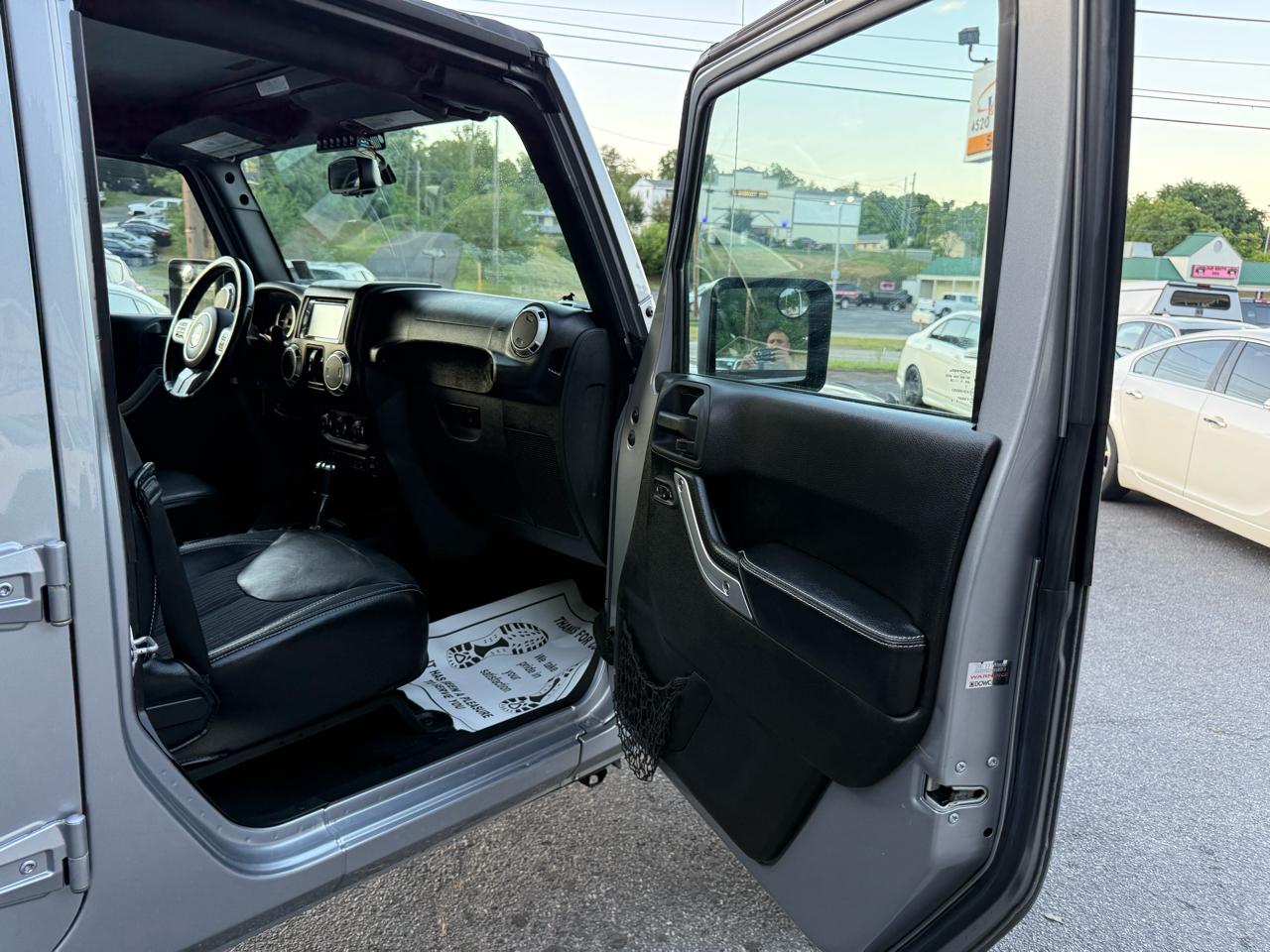 Jeep Wrangler Unlimited 4WD 4dr Freedom Edition *Ltd Avail* 2015