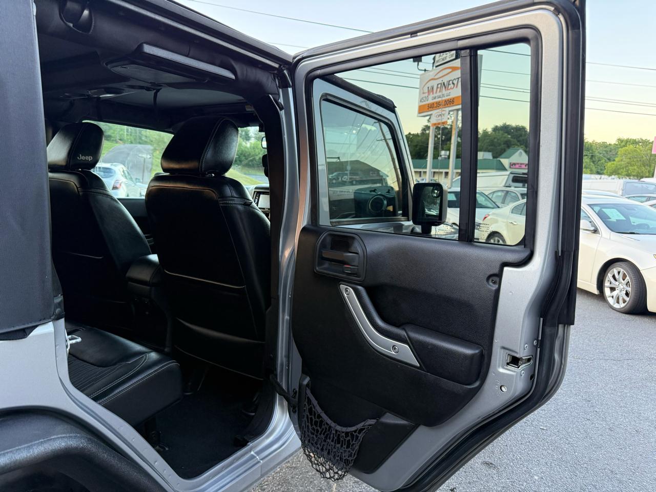 Jeep Wrangler Unlimited 4WD 4dr Freedom Edition *Ltd Avail* 2015