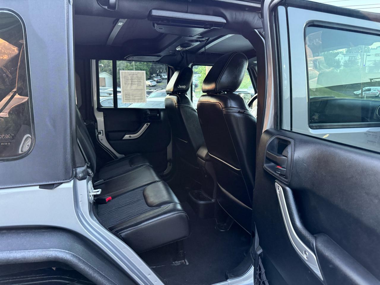 Jeep Wrangler Unlimited 4WD 4dr Freedom Edition *Ltd Avail* 2015