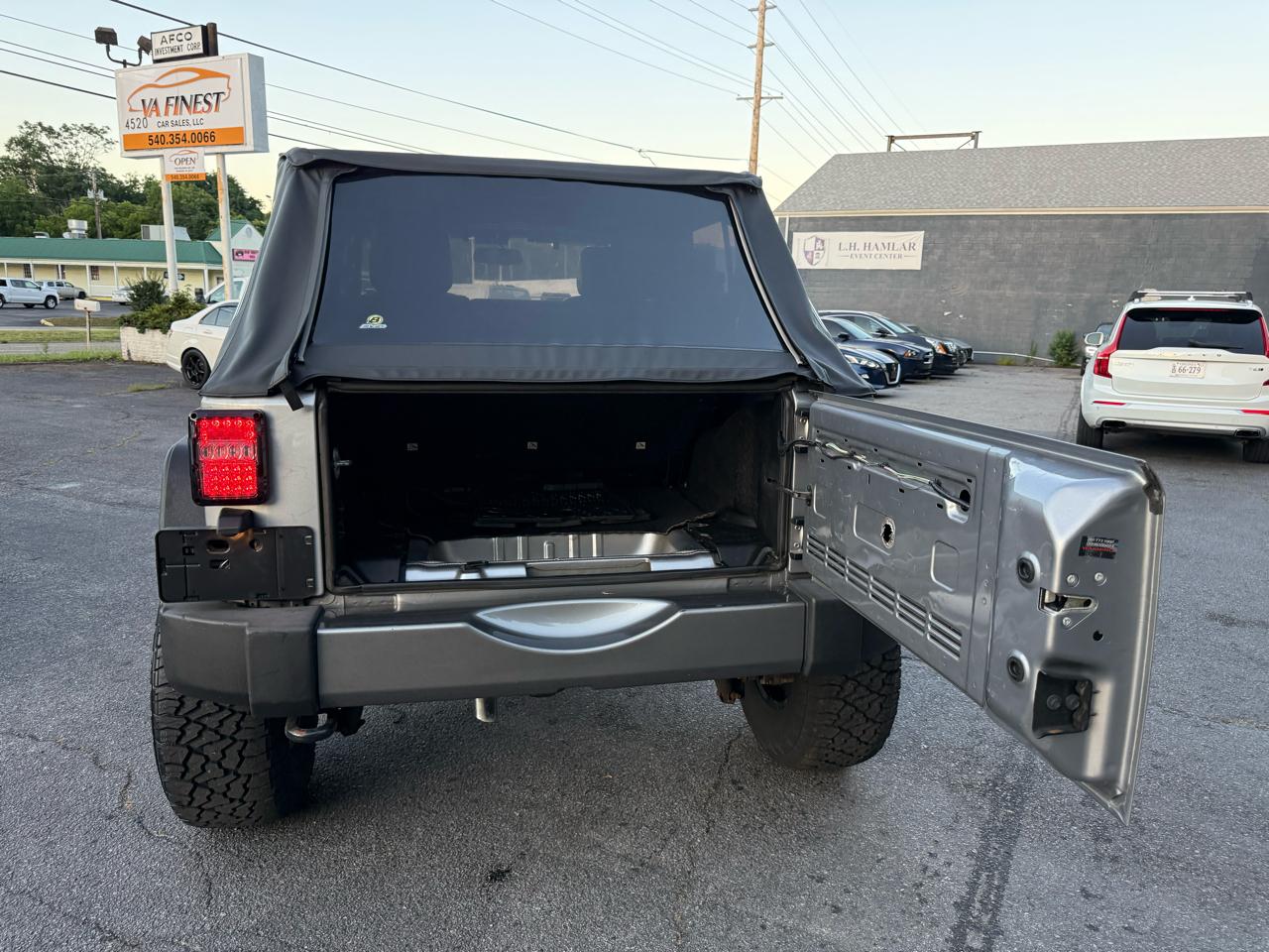 Jeep Wrangler Unlimited 4WD 4dr Freedom Edition *Ltd Avail* 2015