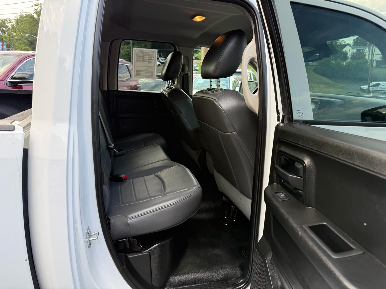 RAM 1500 Classic Tradesman 4x4 Quad Cab 6'4" Box 2019
