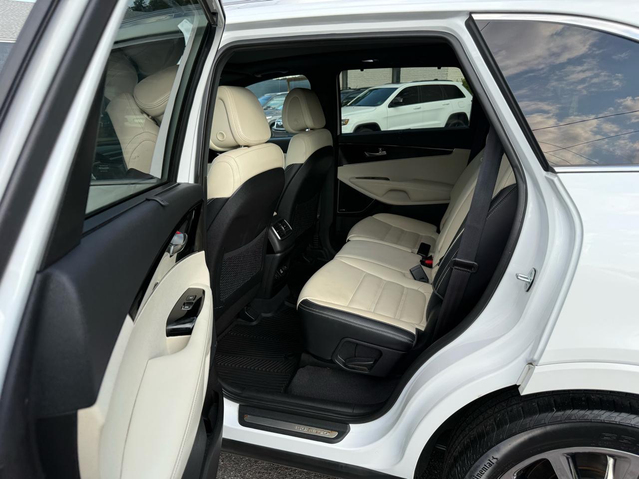 Kia Sorento AWD 4dr 3.3L SXL 2016