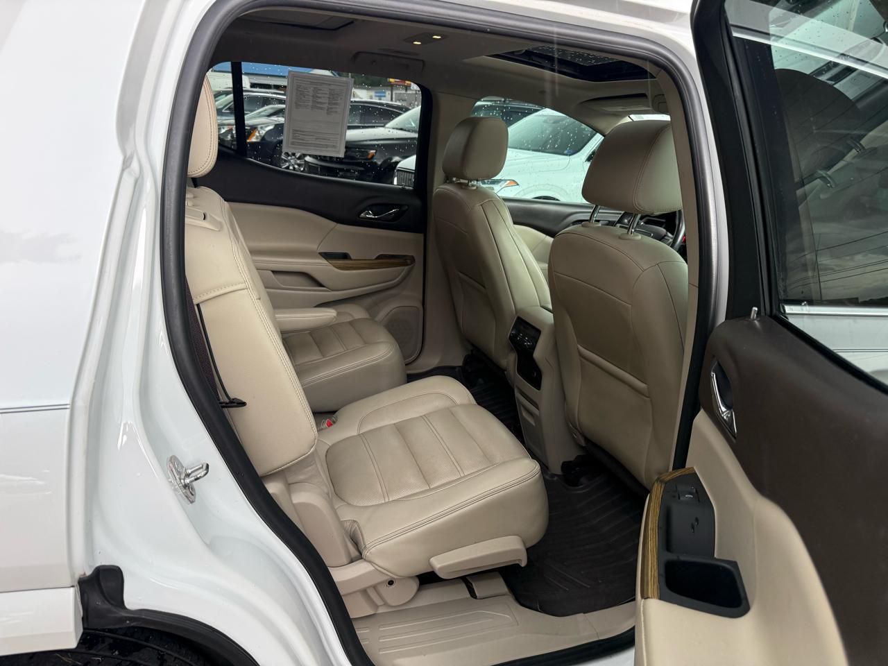 GMC Acadia FWD 4dr Denali 2017